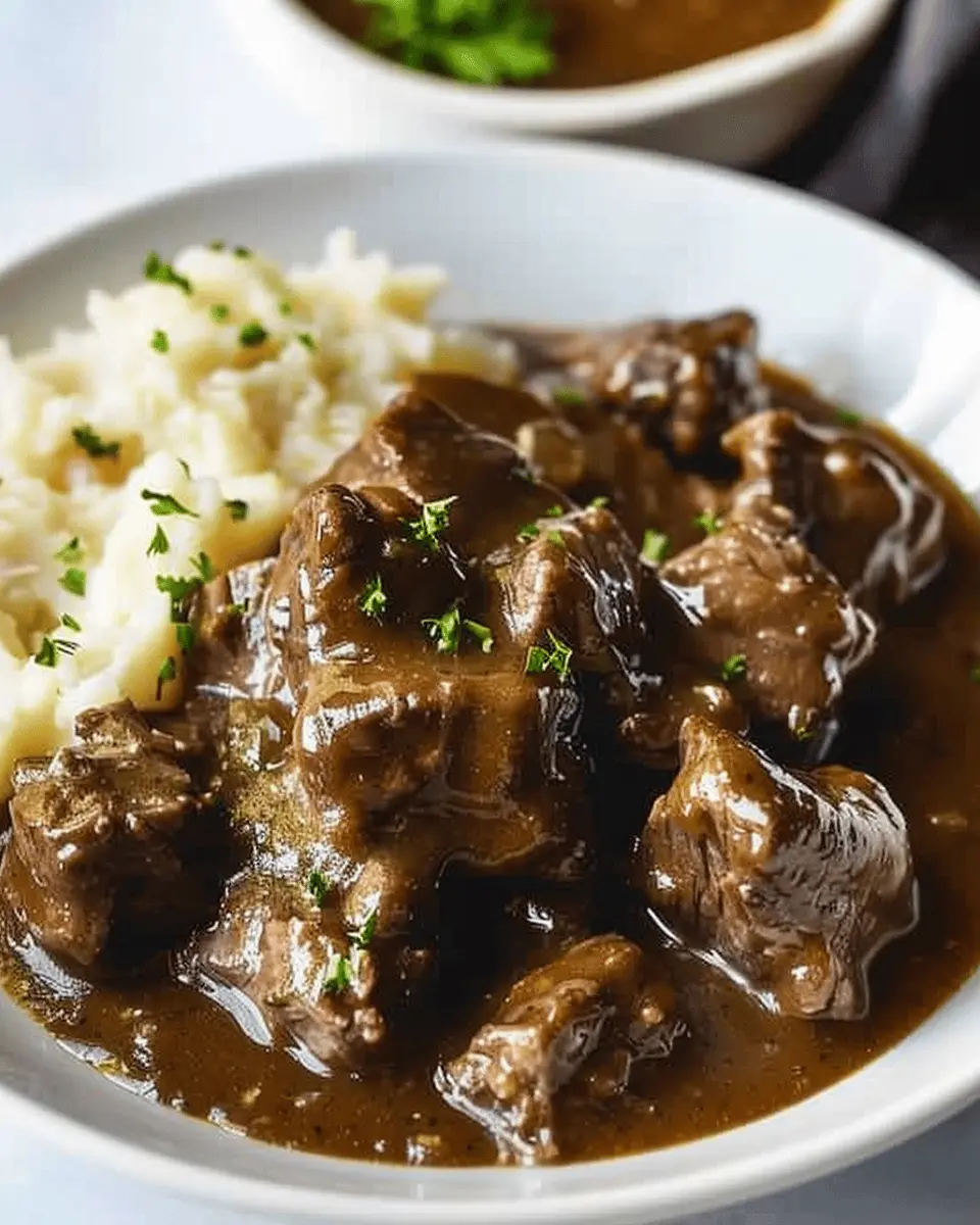 Beef Tips and Gravy Recipe: Quick and Comforting Family Dinner
